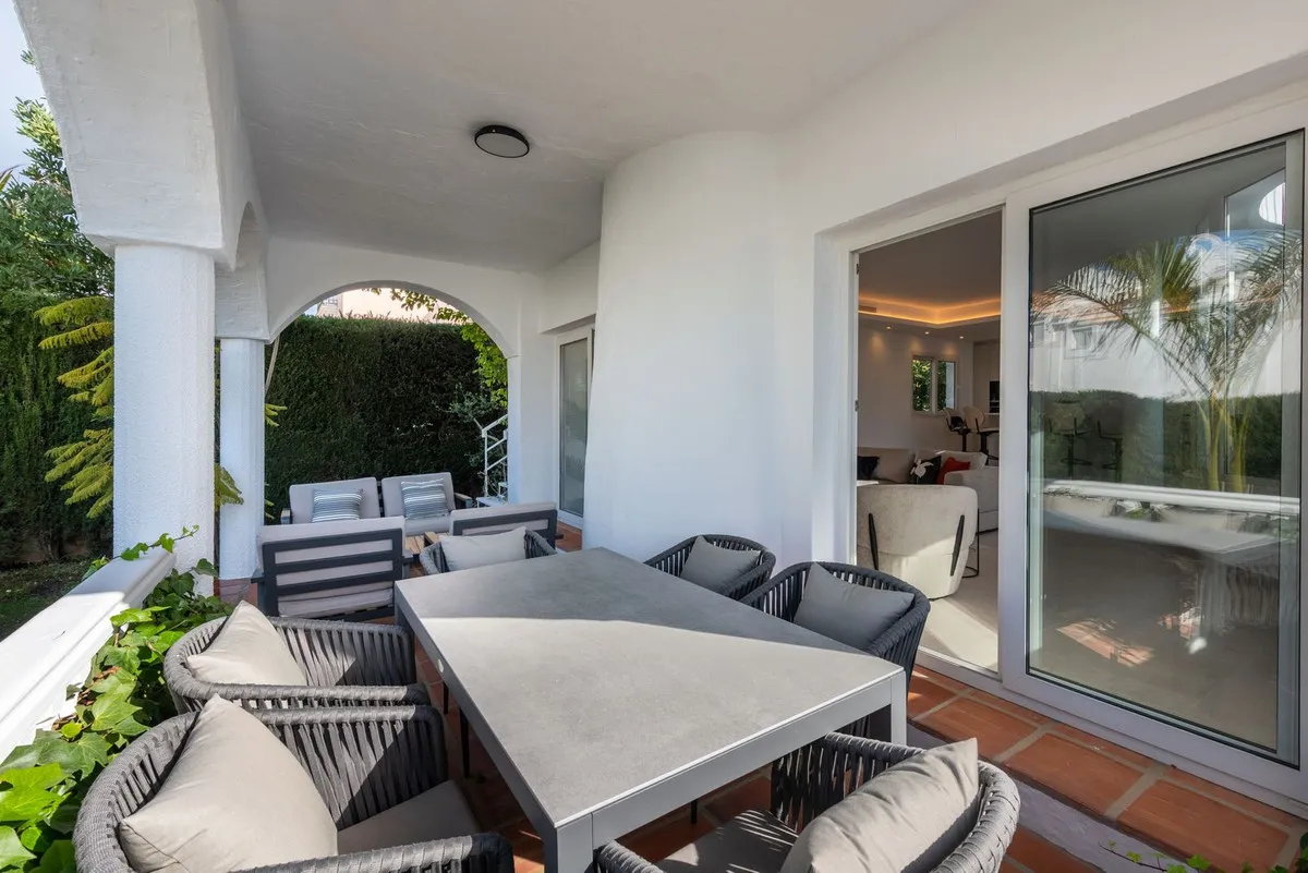 f7fb4d64-414c-441b-8006-4157beb1c7f0