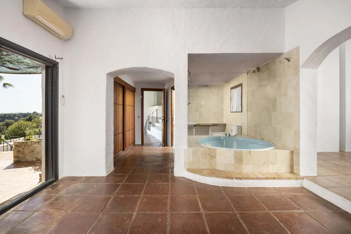 21b1f9aa-c99f-458f-aa1b-6cd770714a45