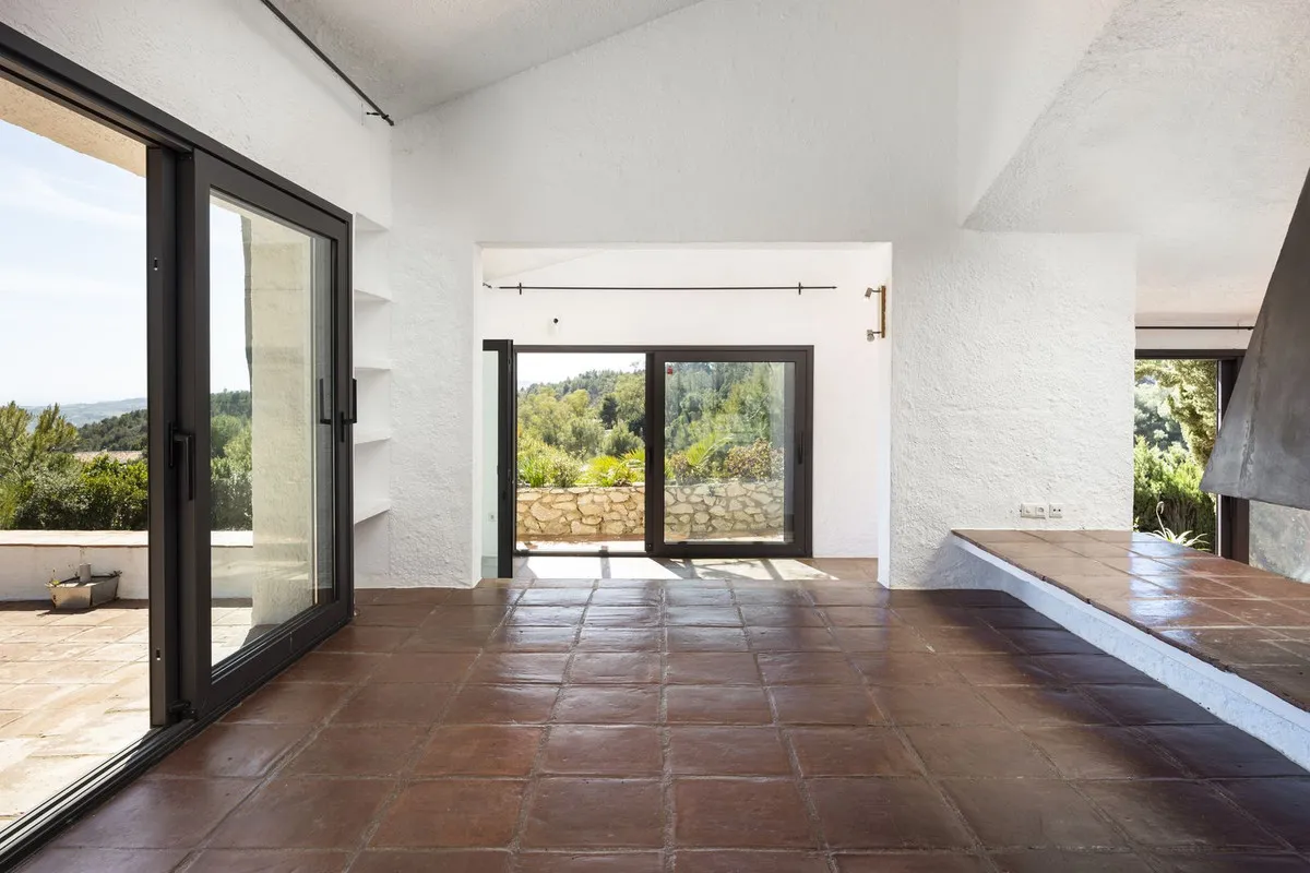 246ba025-9bf5-443a-835b-1a4aca4aabfd