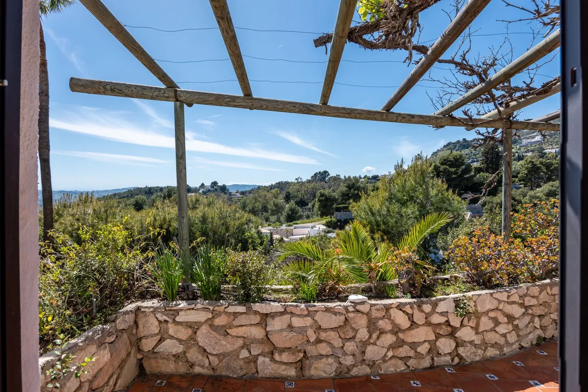 33010a7a-332d-4de8-b63e-10ddf5572dc0