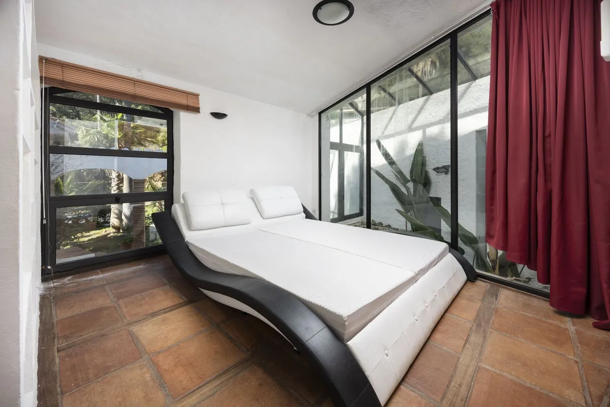 3aaf0ff9-4bb2-4444-ba51-8558893707eb