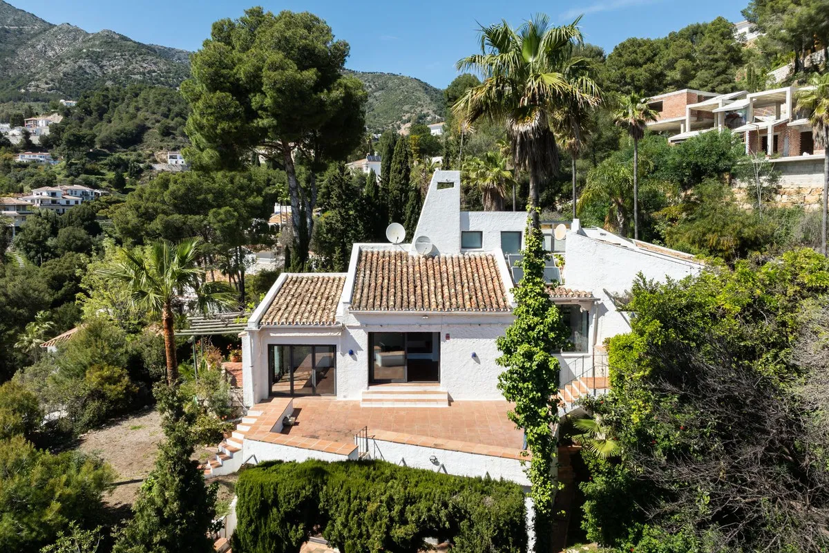 96fa2121-d495-4245-9cb5-b37170c21a73