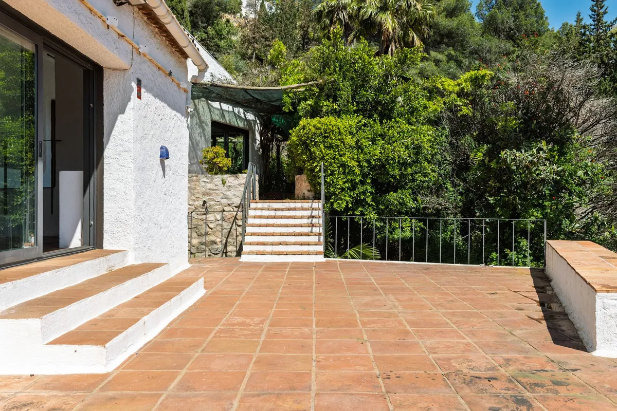 9d648d56-dafc-49b4-a929-deb683cd3589