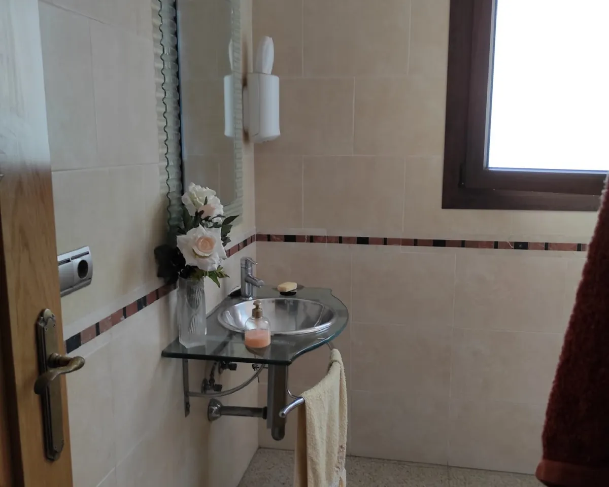 10c1d12f-7c93-482b-87ab-30f7a8fbcb12