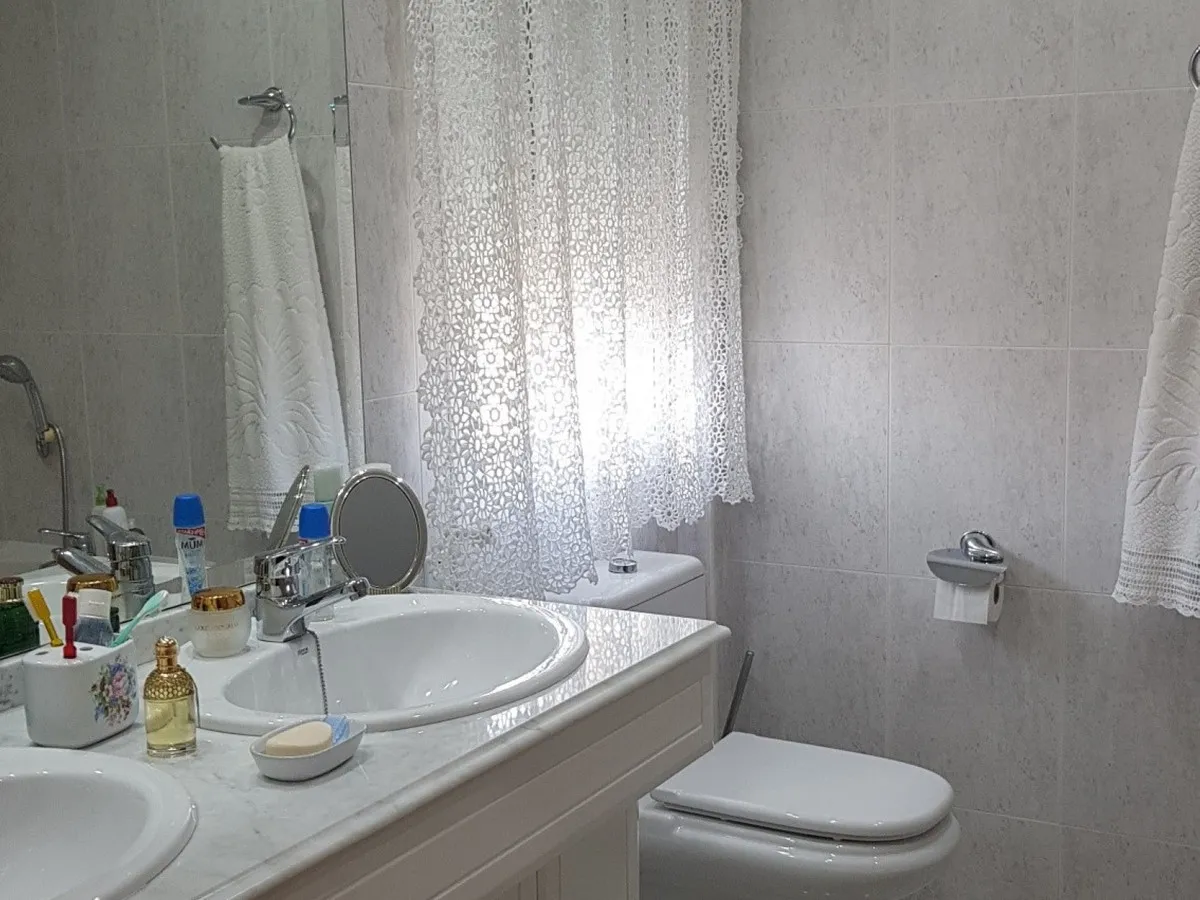 9a42132f-82d4-4109-9336-10fa950081b9