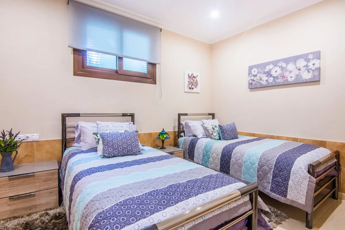 081d4de8-42b4-40d3-bfa8-65ebc22d36db