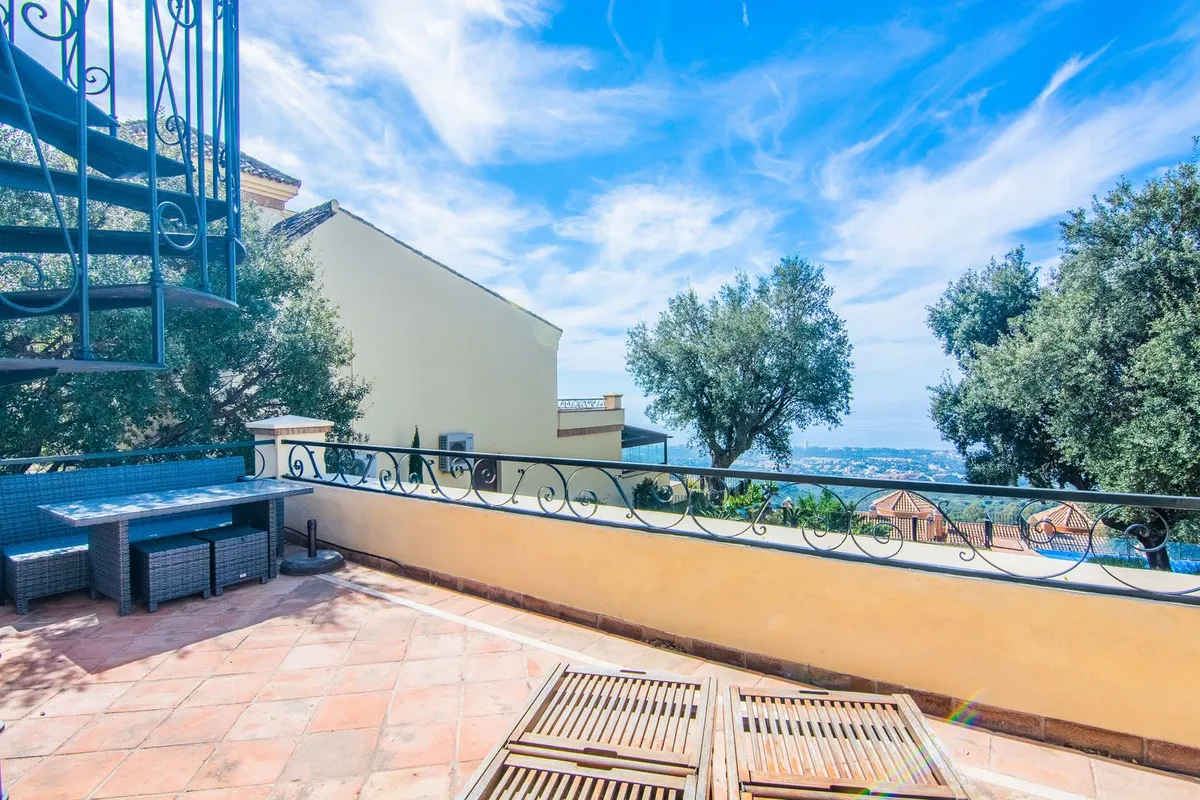 3e63e909-7efa-47b5-b1df-289fc78a4b2c