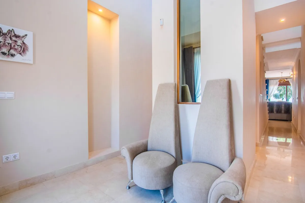 afa243be-37c0-4026-a8f4-1bea7a9c591e