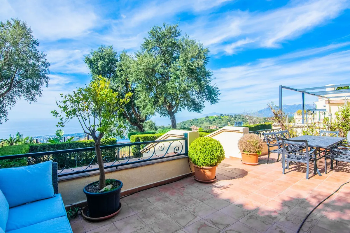 b9b6bfe9-bbe4-4dfd-80c8-c3a476549fe6