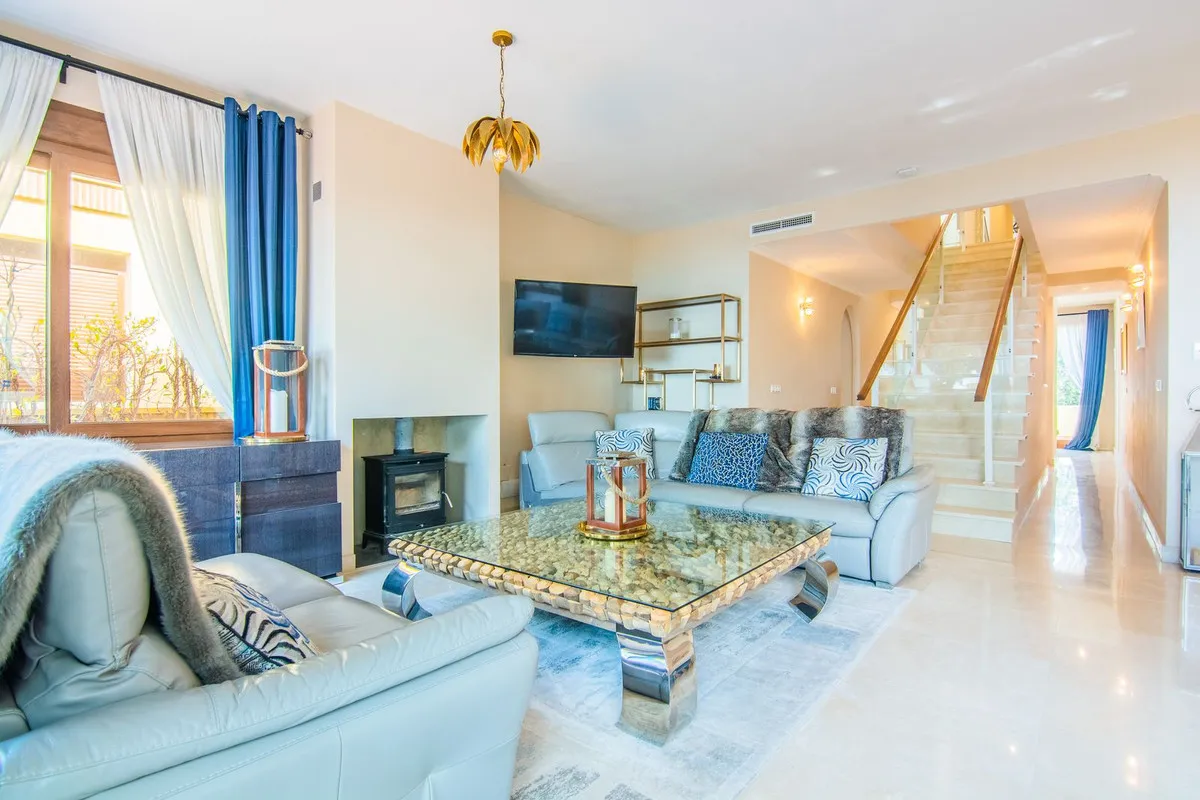 caa63ab1-75d5-4c29-856c-b911fae465dd