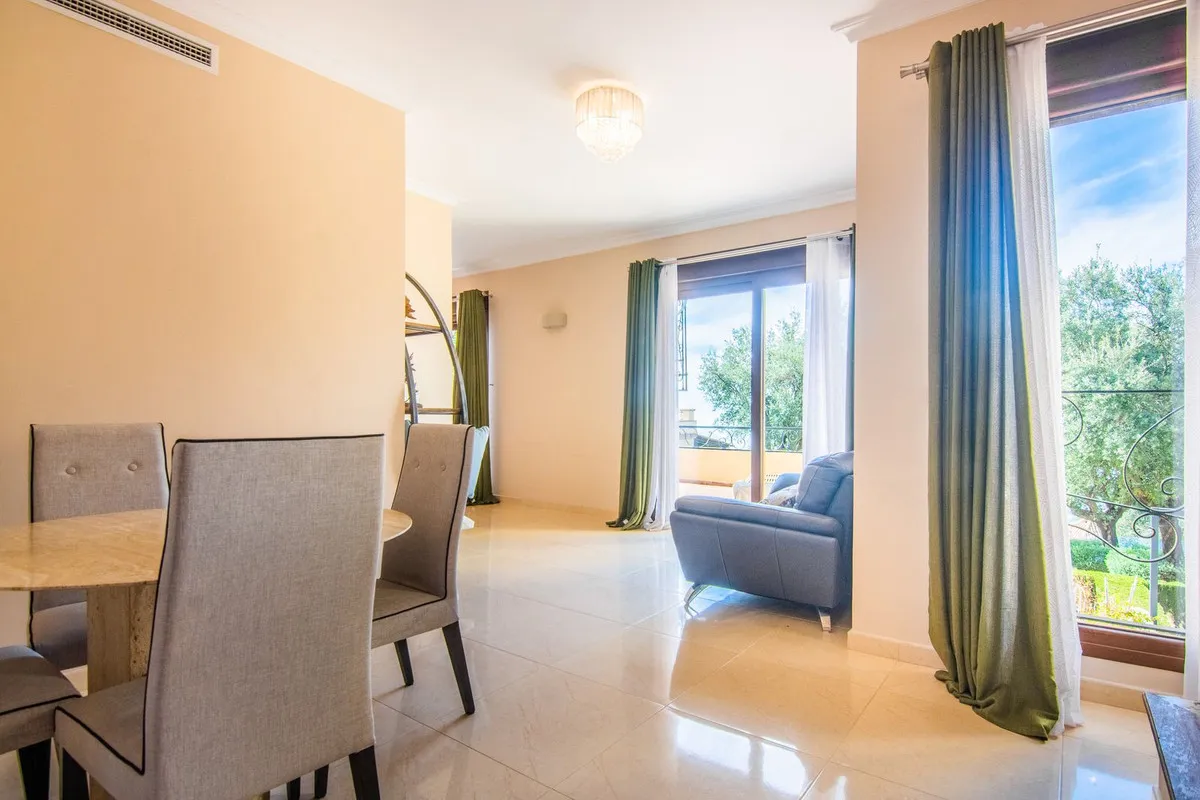 d2a4a24e-50e3-4570-b2cc-39a7037c70d4