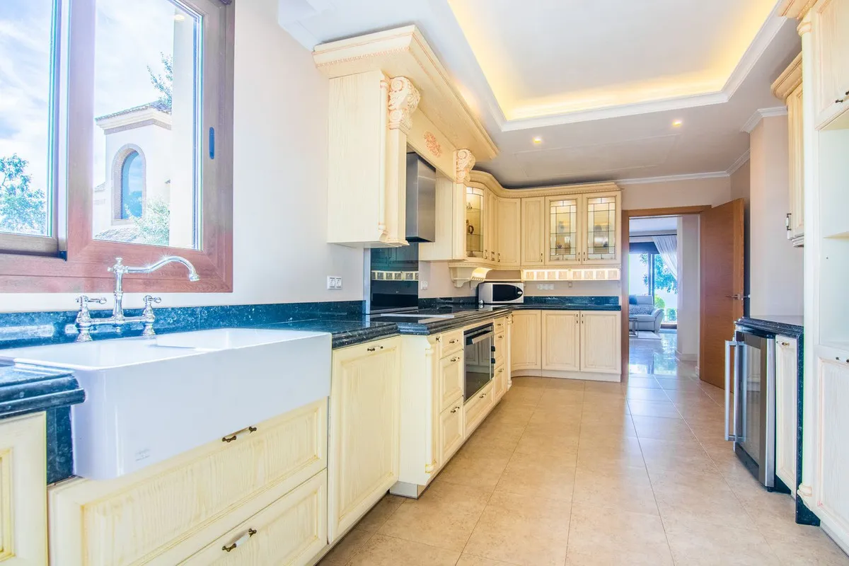 ec487331-e61a-4792-a522-6fdd379937e7