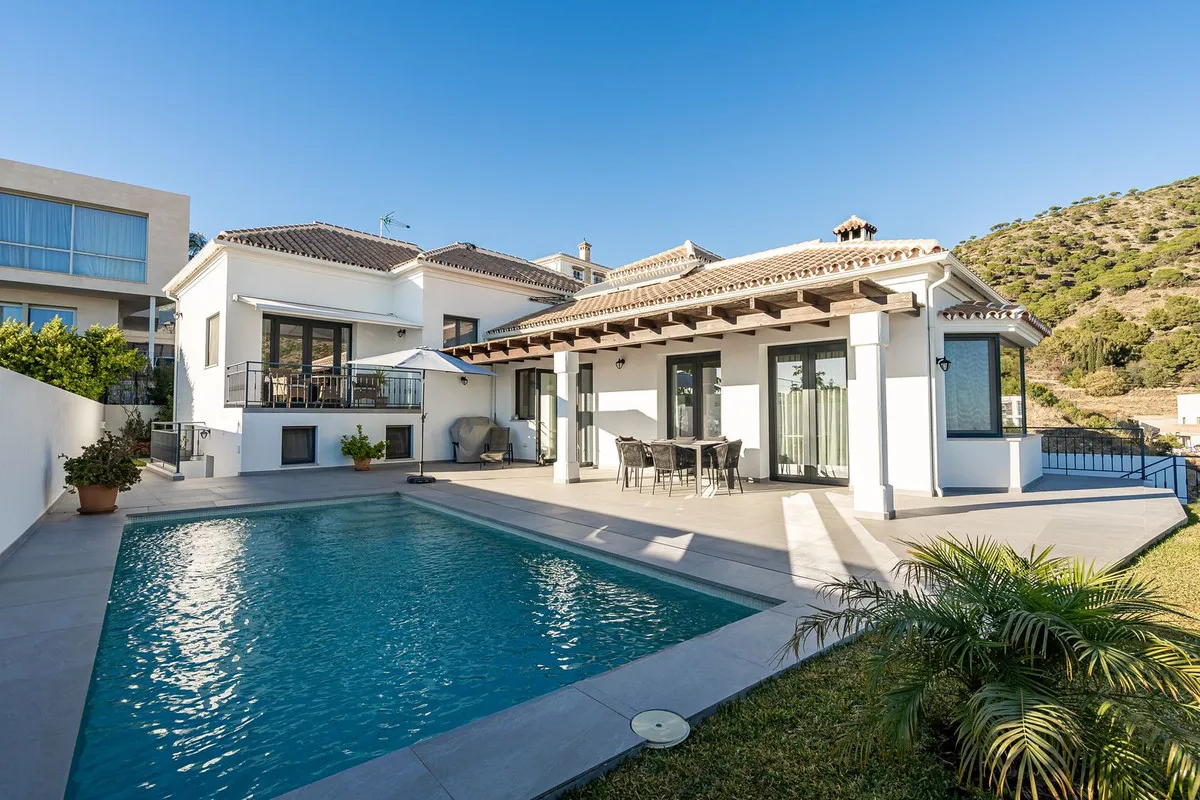 14fd3a42-5a6b-4b44-8e0f-f4ea9bc7254c