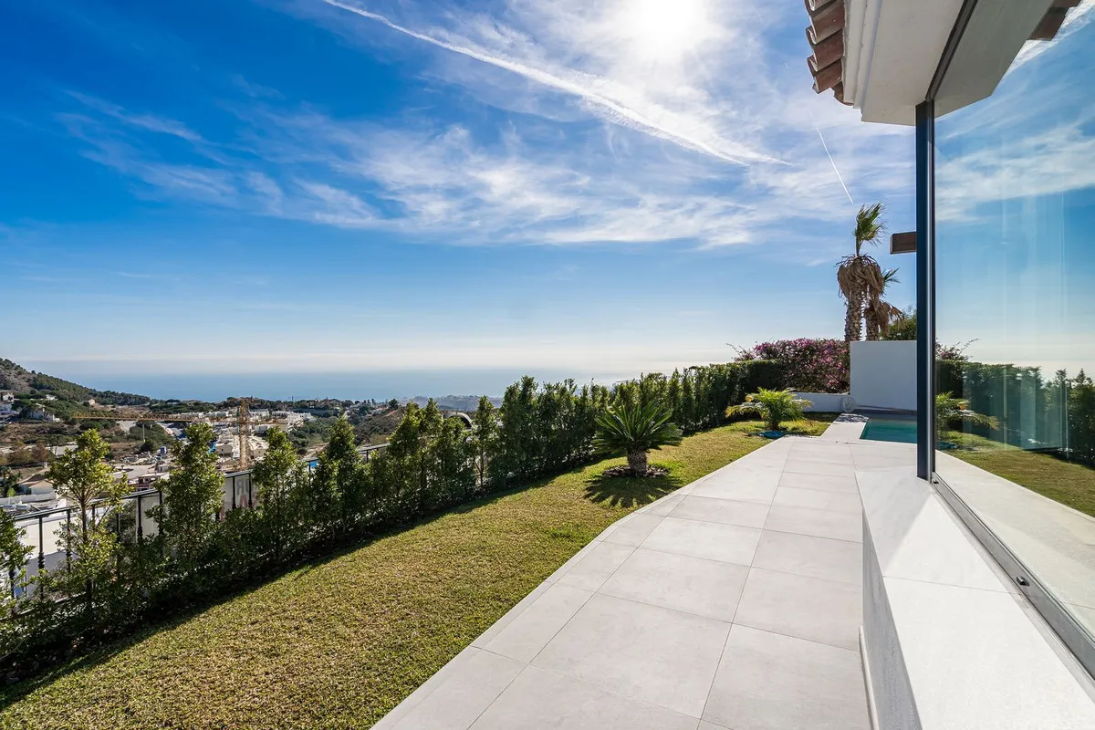 3a81ac96-7d45-4a7c-879f-77e4a09fab99