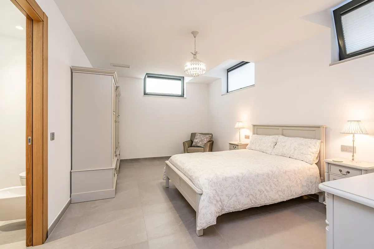 3d0b852f-b974-4b4c-9854-73b6aa50b8a1