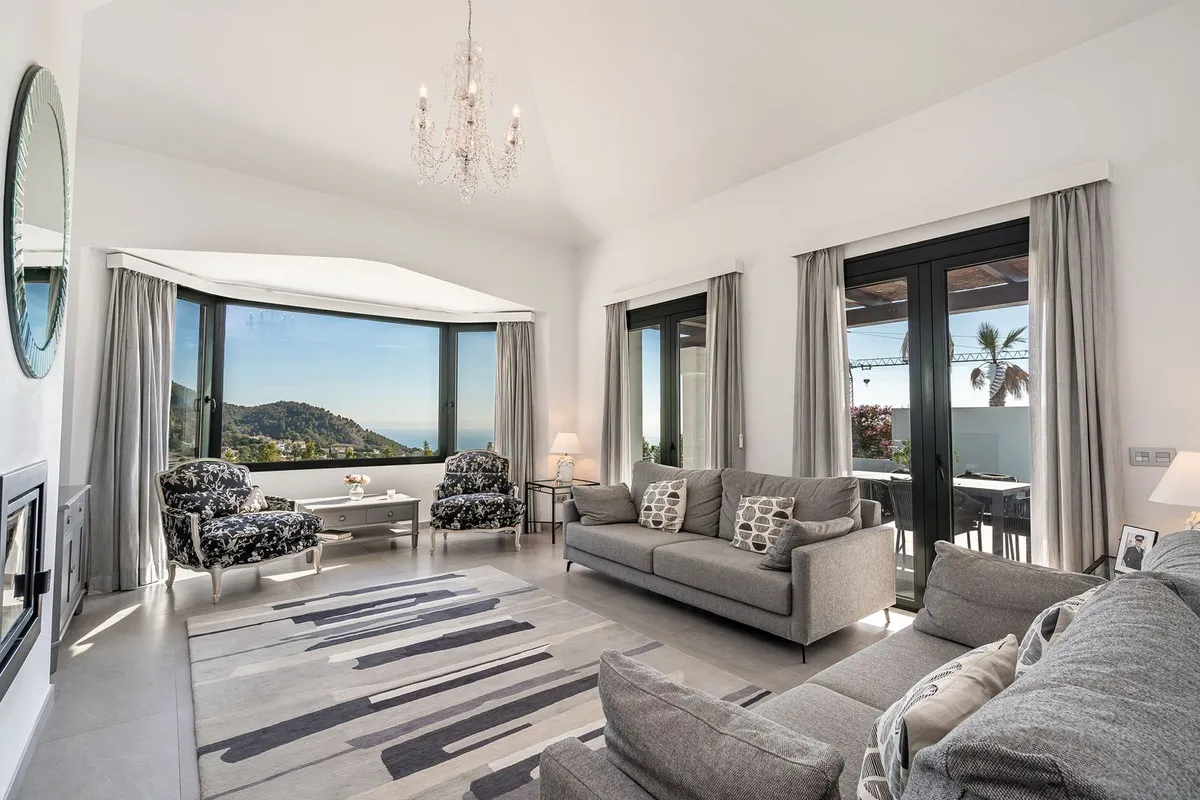 e845478c-9a7b-41c5-a0ba-e5f40e4a2779