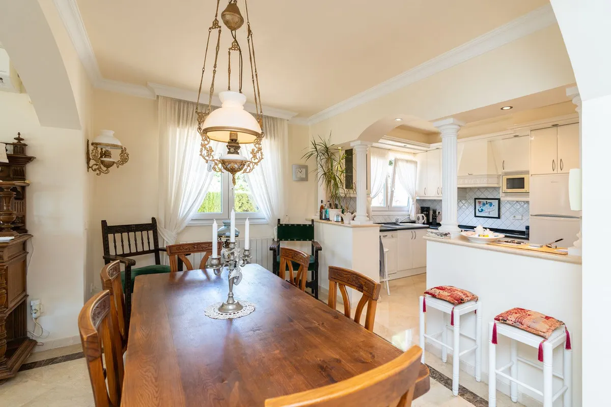 7f6ec1c4-66ad-4467-a243-812a7efa4a78