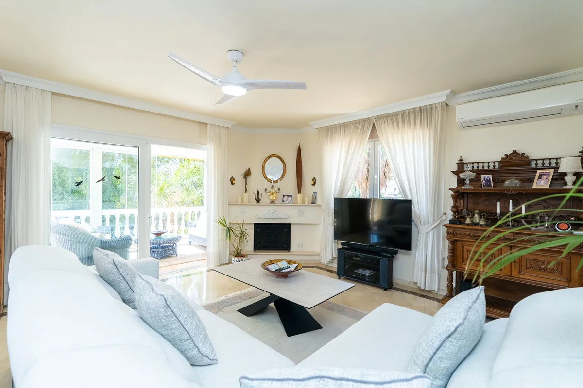 94e3b3b9-635f-48c0-bcb0-13c65a027d87