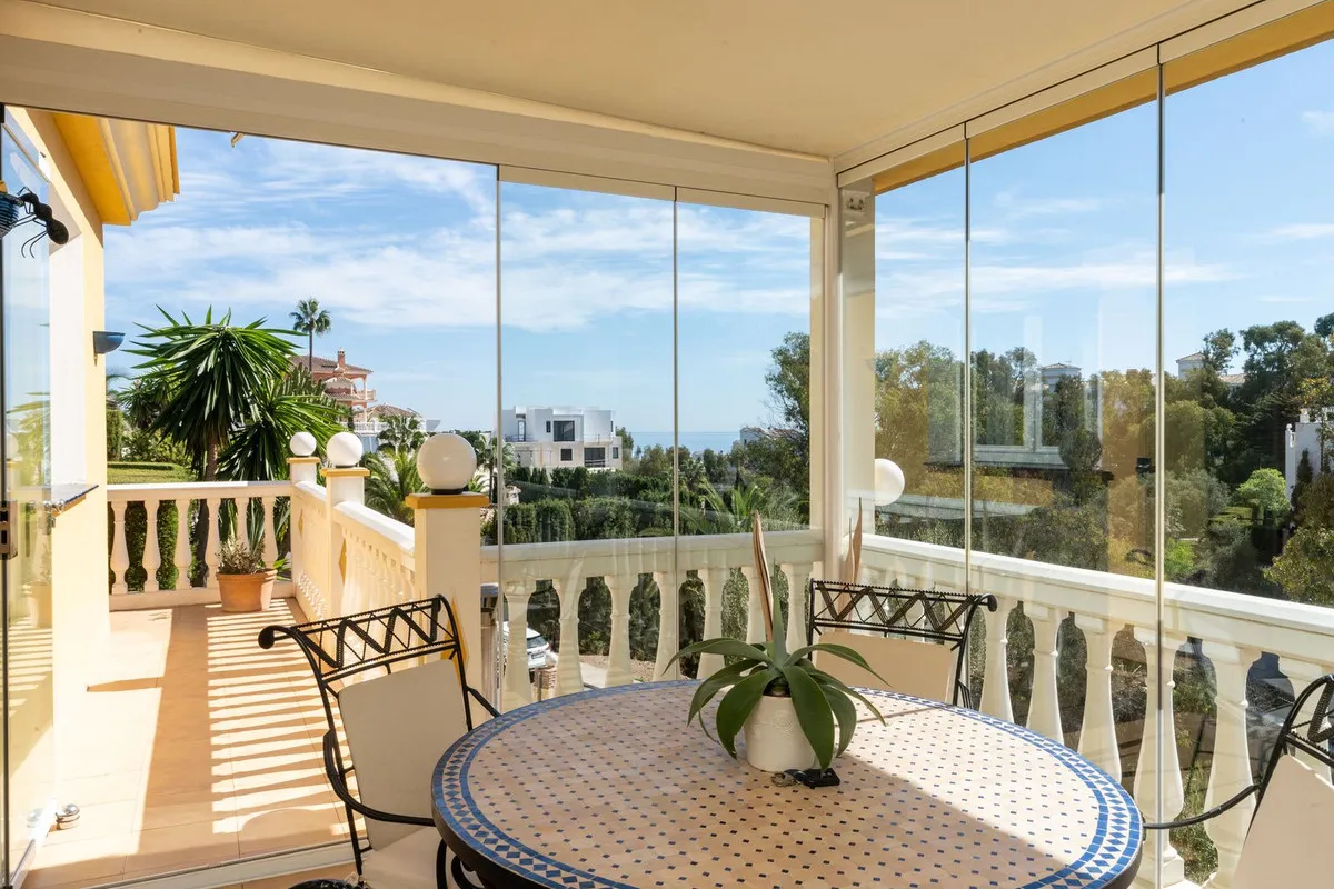 9e395790-dfa1-49f1-8aad-42435dd09259