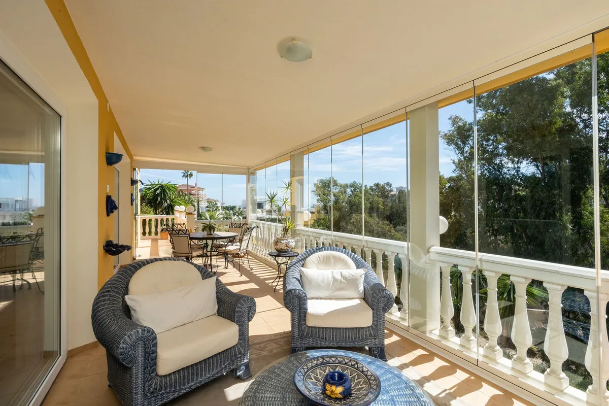 c0b3a9ee-d3b5-4a2d-9441-157f86152f37