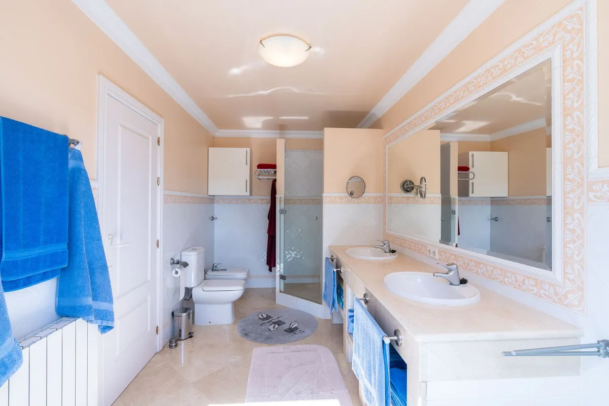 ed3887a8-60bd-4742-be77-37eb42106486