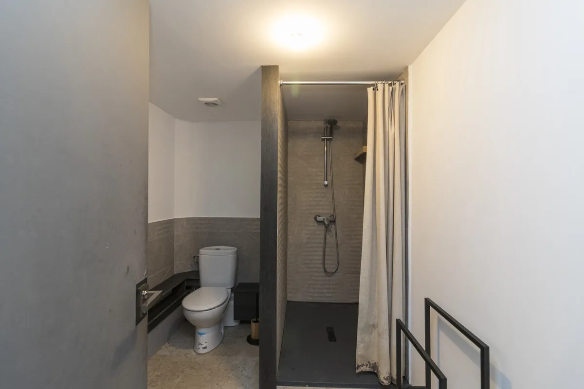 3ba9a3c4-5e57-424b-9da1-fc87553301d6