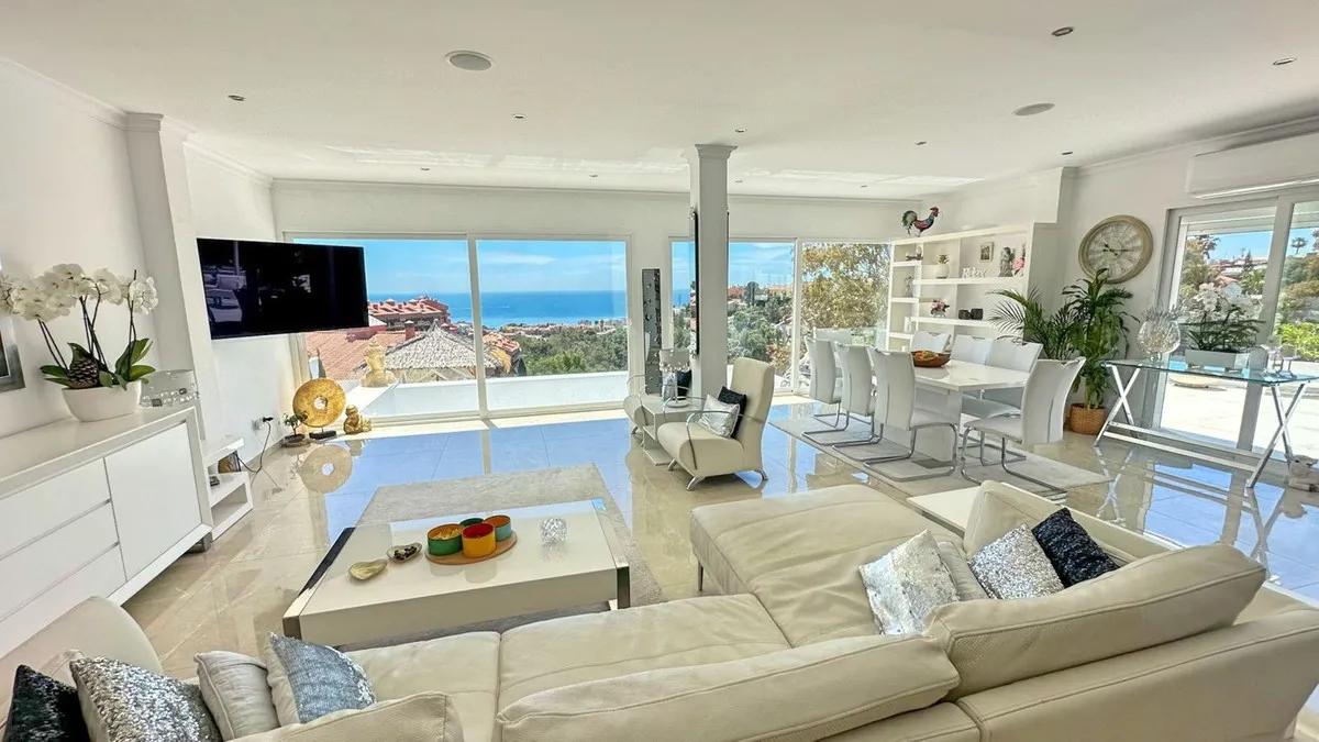 41b6d867-c52b-4a0f-8b88-9222b4efa8d7