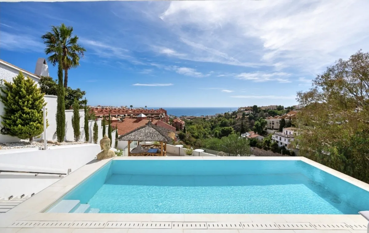 c6ef43d2-6141-4bc3-9959-eddf15cdda3b