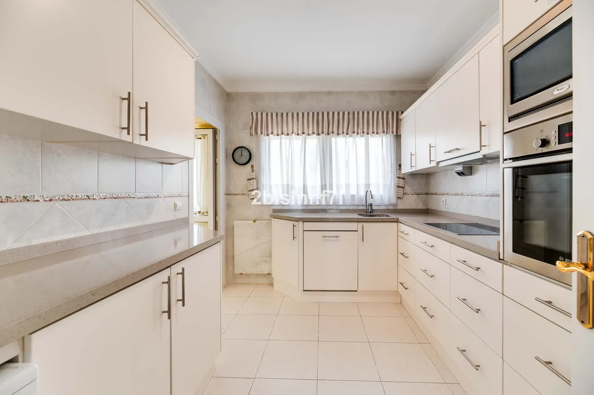 682b567c-023e-4b9c-bd53-d1c0e180cd2f