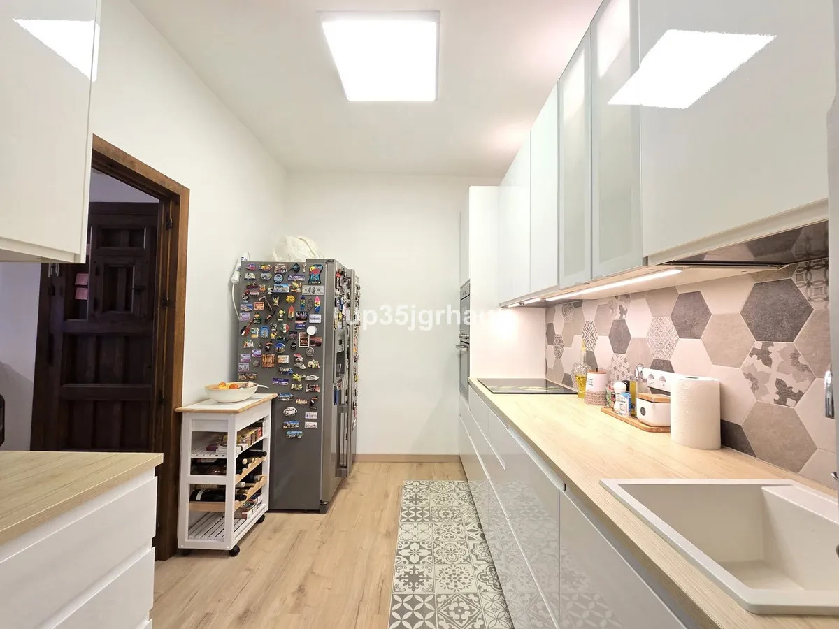 a60abe51-1594-479d-b58f-f5c49673f842