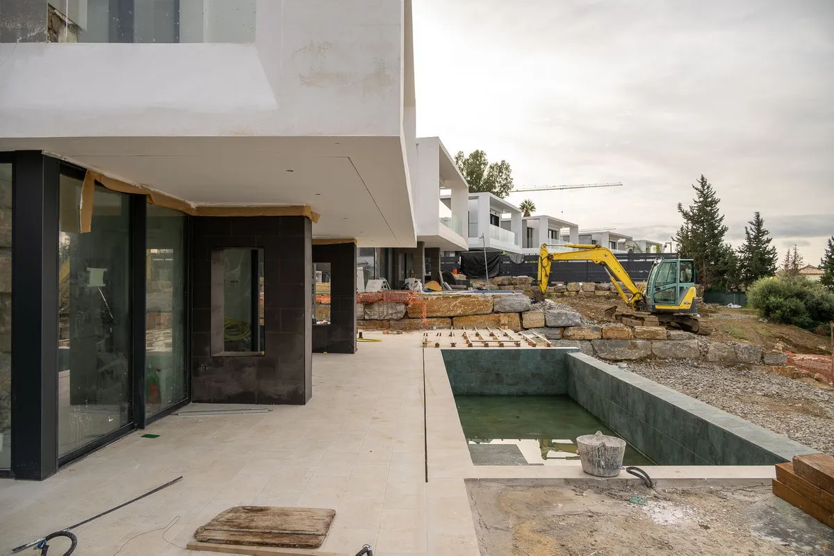 24a99f38-7c40-4a46-a9ff-a0a74855f470