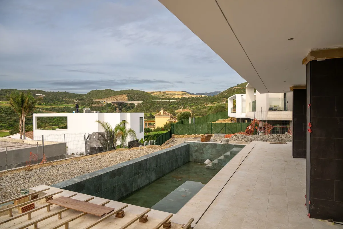 339ae739-34fb-4825-92eb-a41565d54580