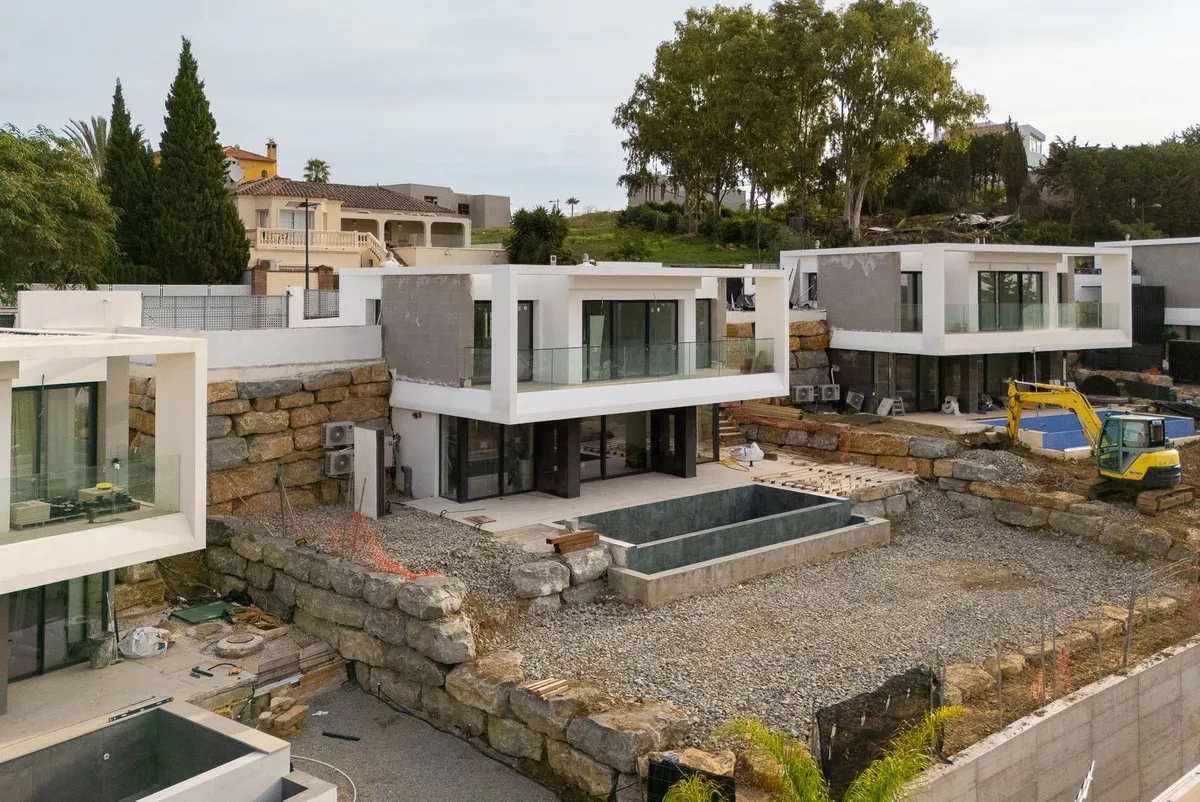 718152de-2845-46ba-a995-a275f66f7ae3