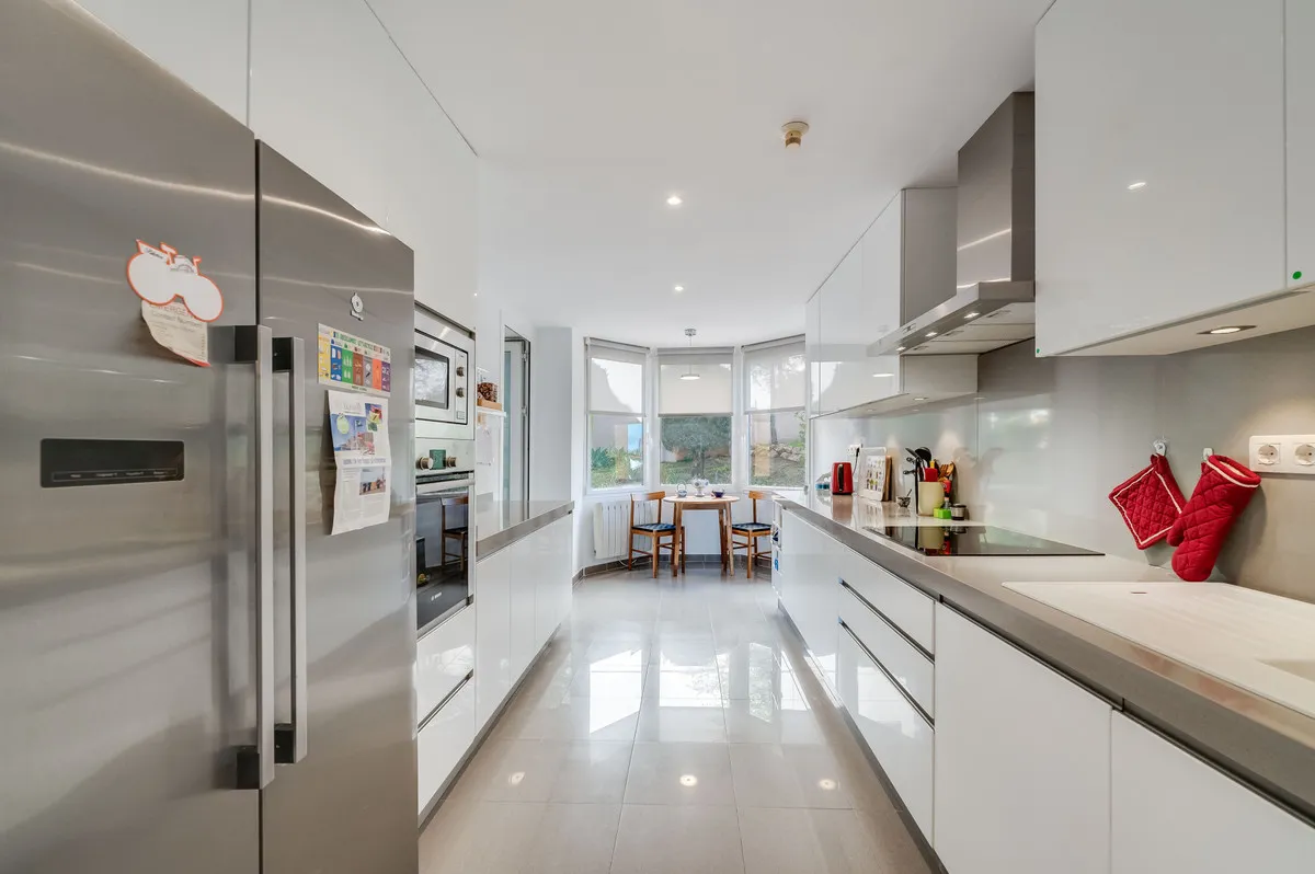 42a24b19-6b6e-45f2-af7f-c5cbbb9ccf14