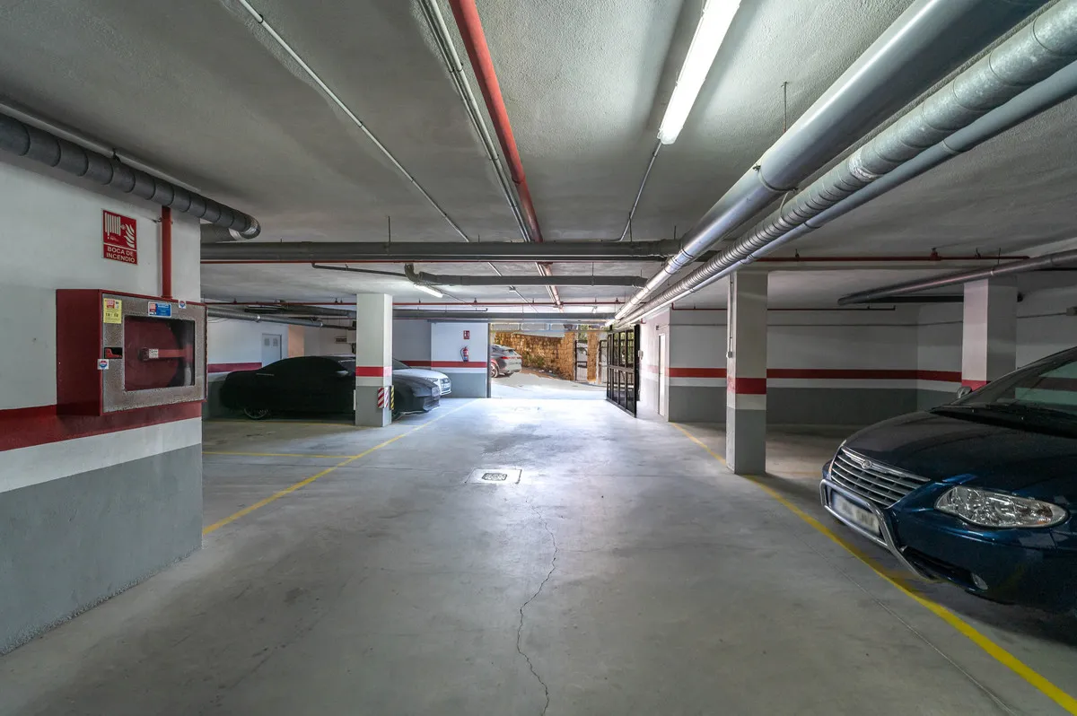 bcf1c9b8-a6cc-4aea-a8a5-59e830e38f88