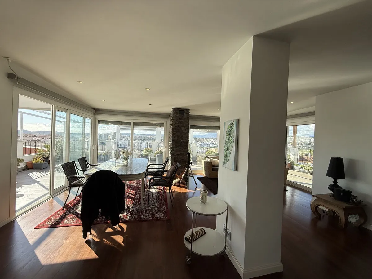 a4e3db16-dce1-4412-b1a3-e412cfce2120