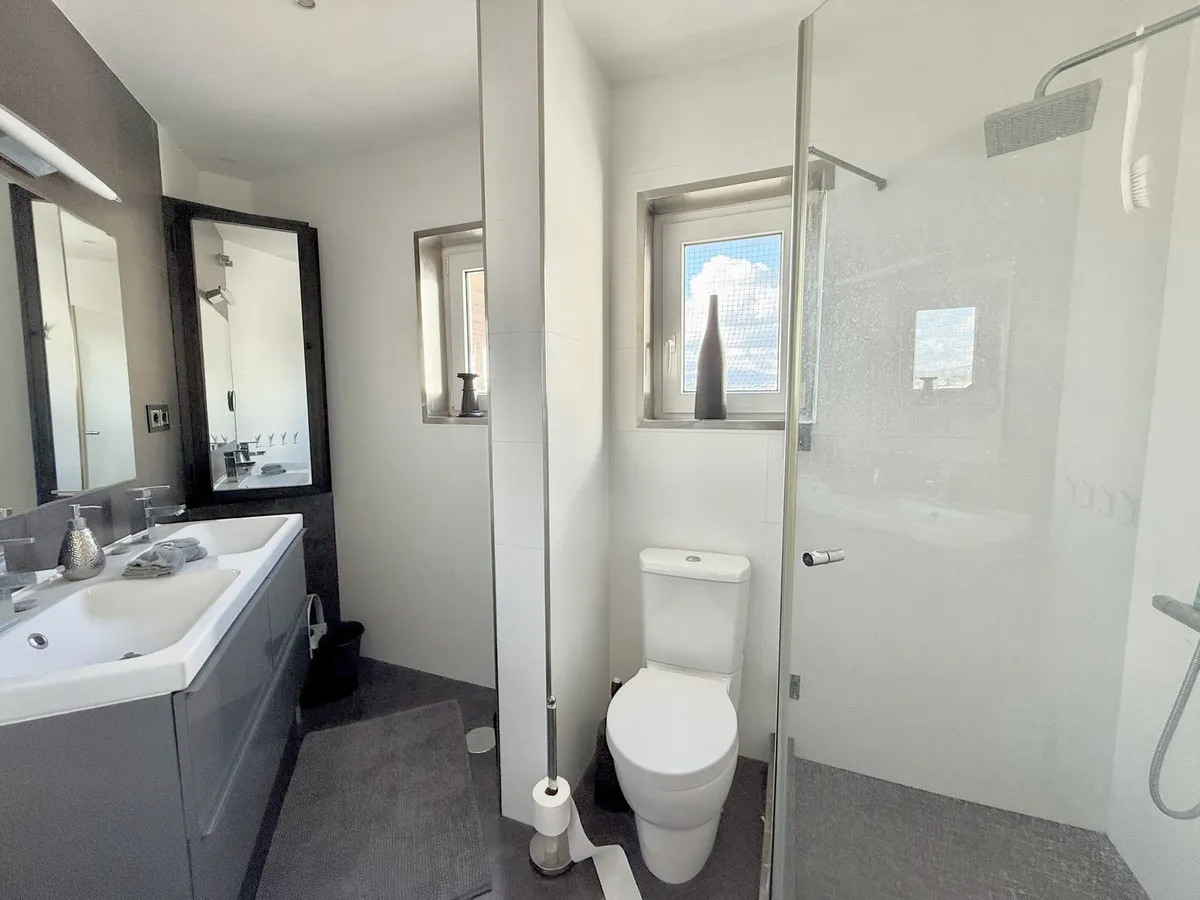 c0631f22-54c0-49ca-8d45-02e78127b996