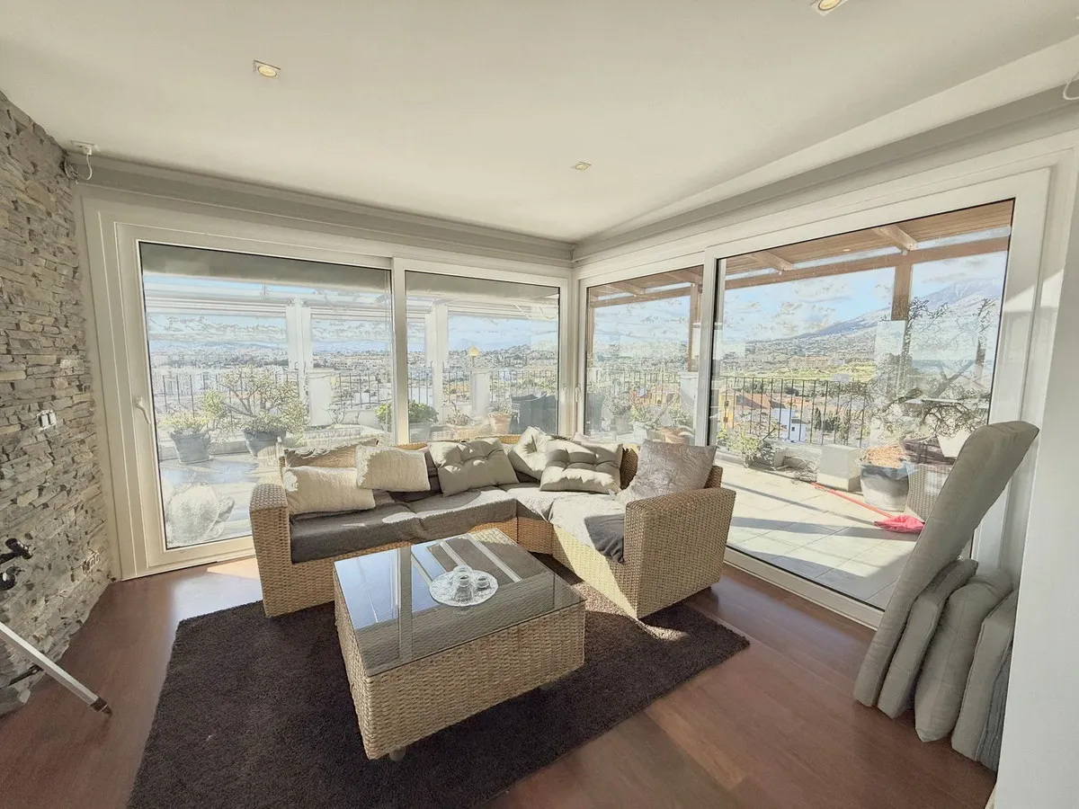 d6eb934a-0389-4dfe-b7af-0c1eb573e1a0