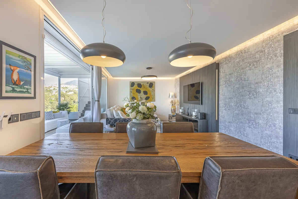 0bf676f1-836f-40d9-82a9-47a501967726