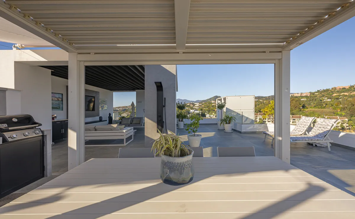 1e7323fa-14d6-4eef-8a22-16c0eed8f7ae