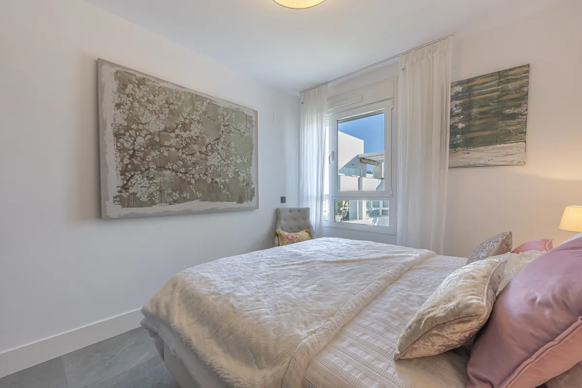 32a7d5b6-d4f0-4c83-9ded-16c7a3432af8