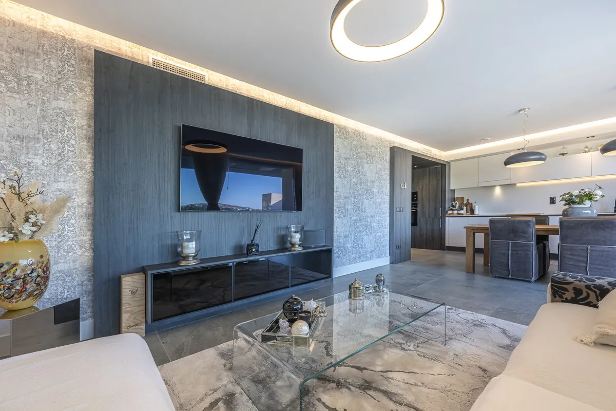 37f22521-52c8-4d1a-a56e-a9f7a414f693