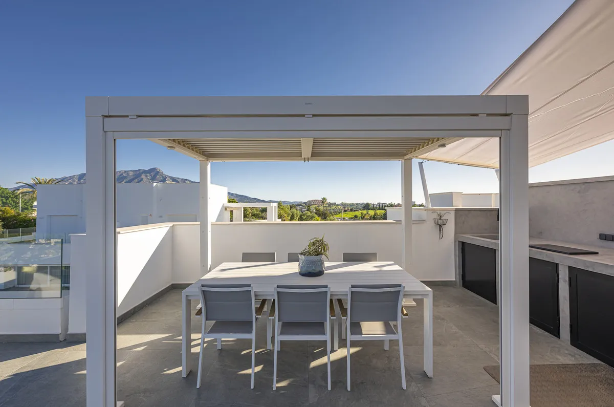 42f72072-f15f-4c4c-9c14-1a0d6bee80ea