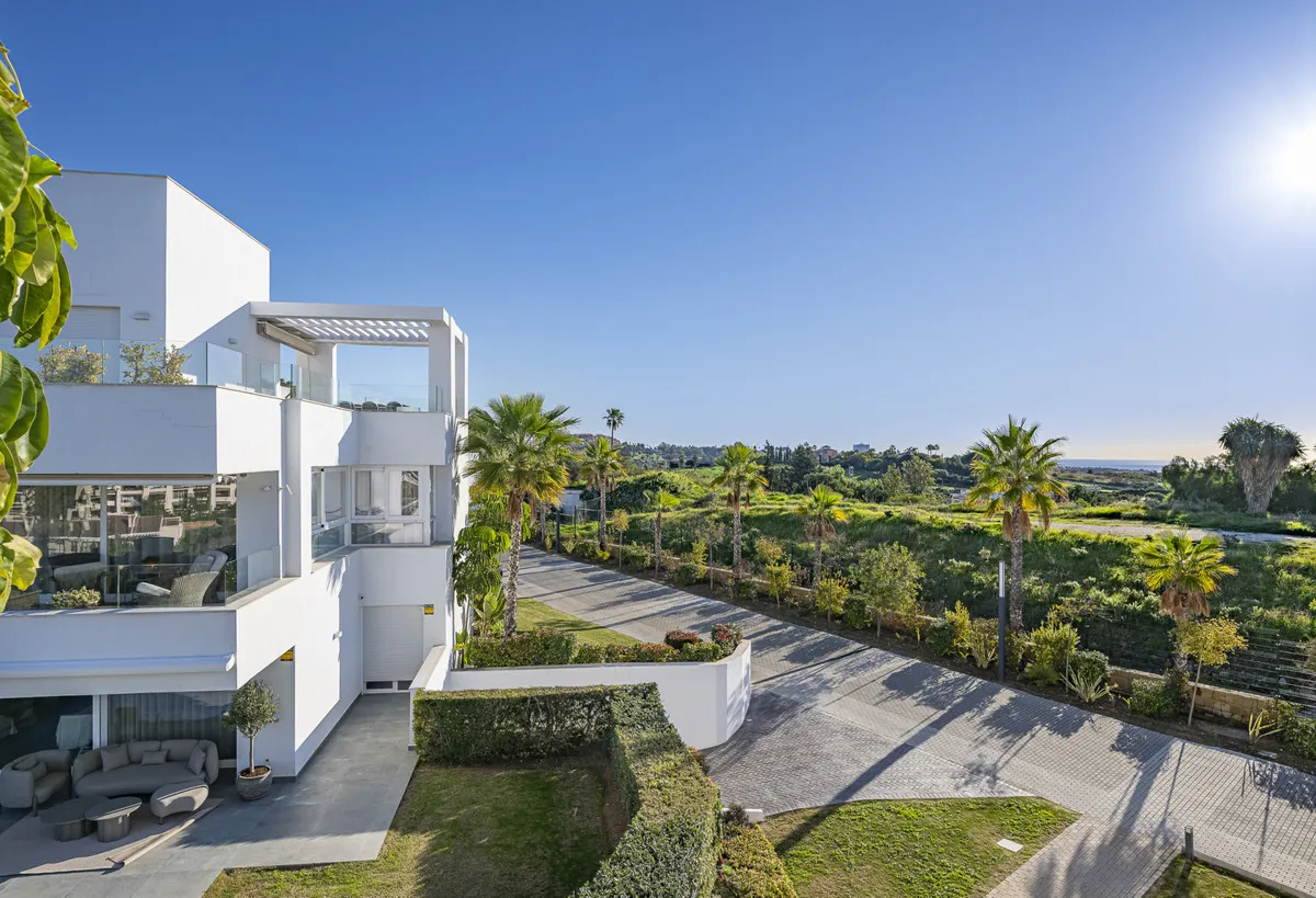 51a4abfb-2e53-4aa2-8d16-00d904fa32cd