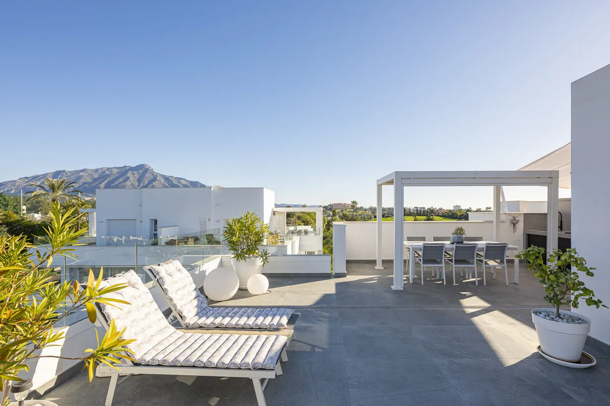 653a6305-e7c8-4410-a2a8-83027c6bff80