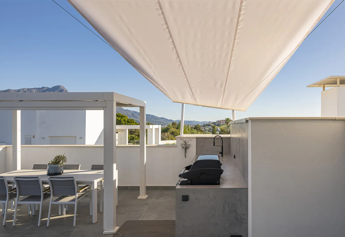 a07895fd-9a9f-40e3-948e-d6b372c3cba1