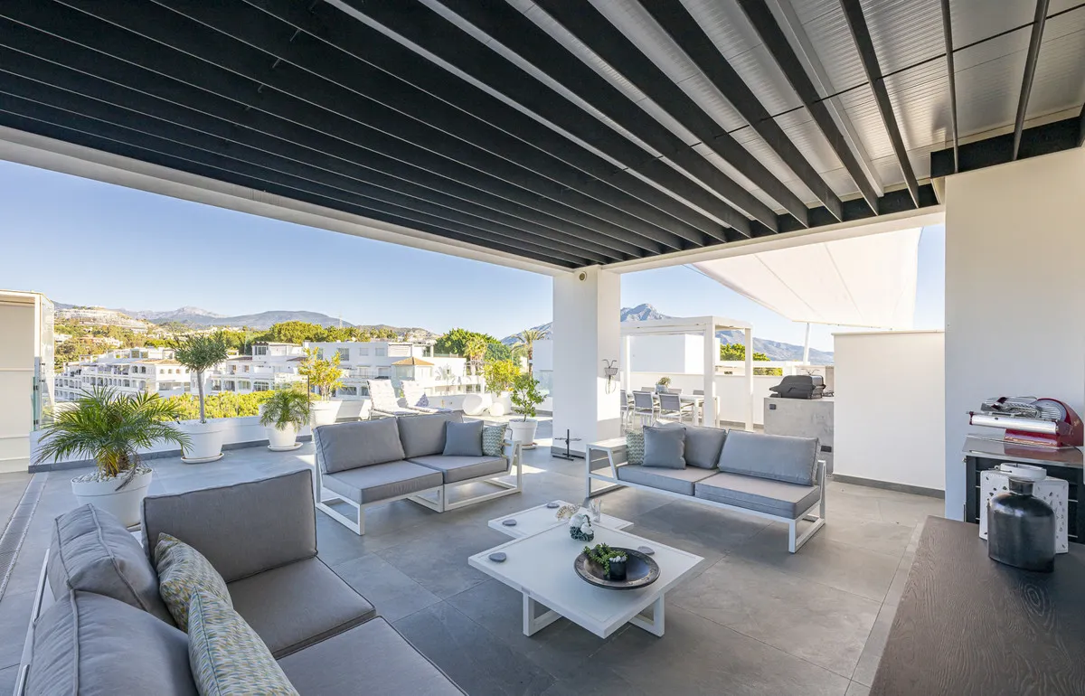 f02c3e89-09a2-48d9-8f48-80b1c99142be