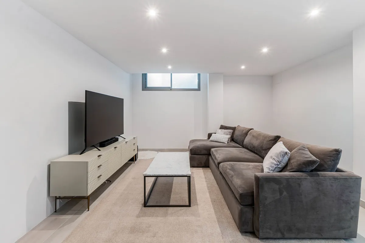 1f7fd554-53d2-4a9e-a634-df6723bd630b