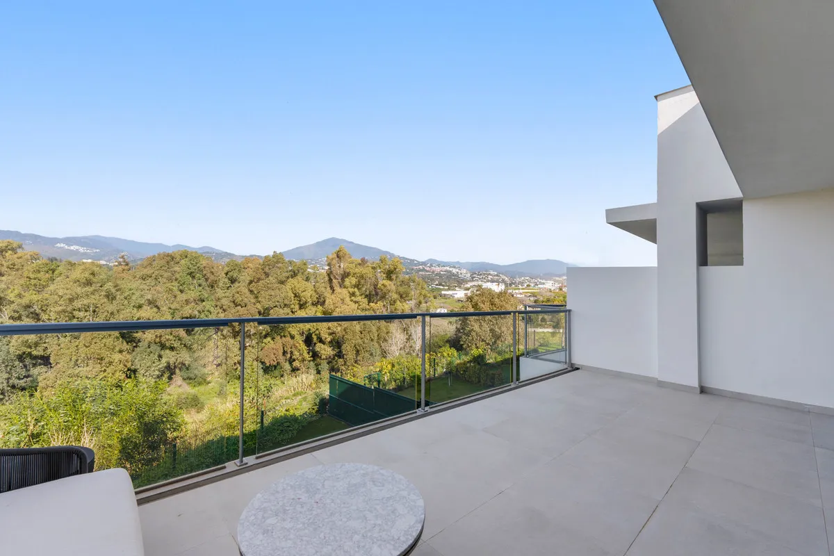 228ddf49-74b1-418f-8b50-5d5bef618f0e