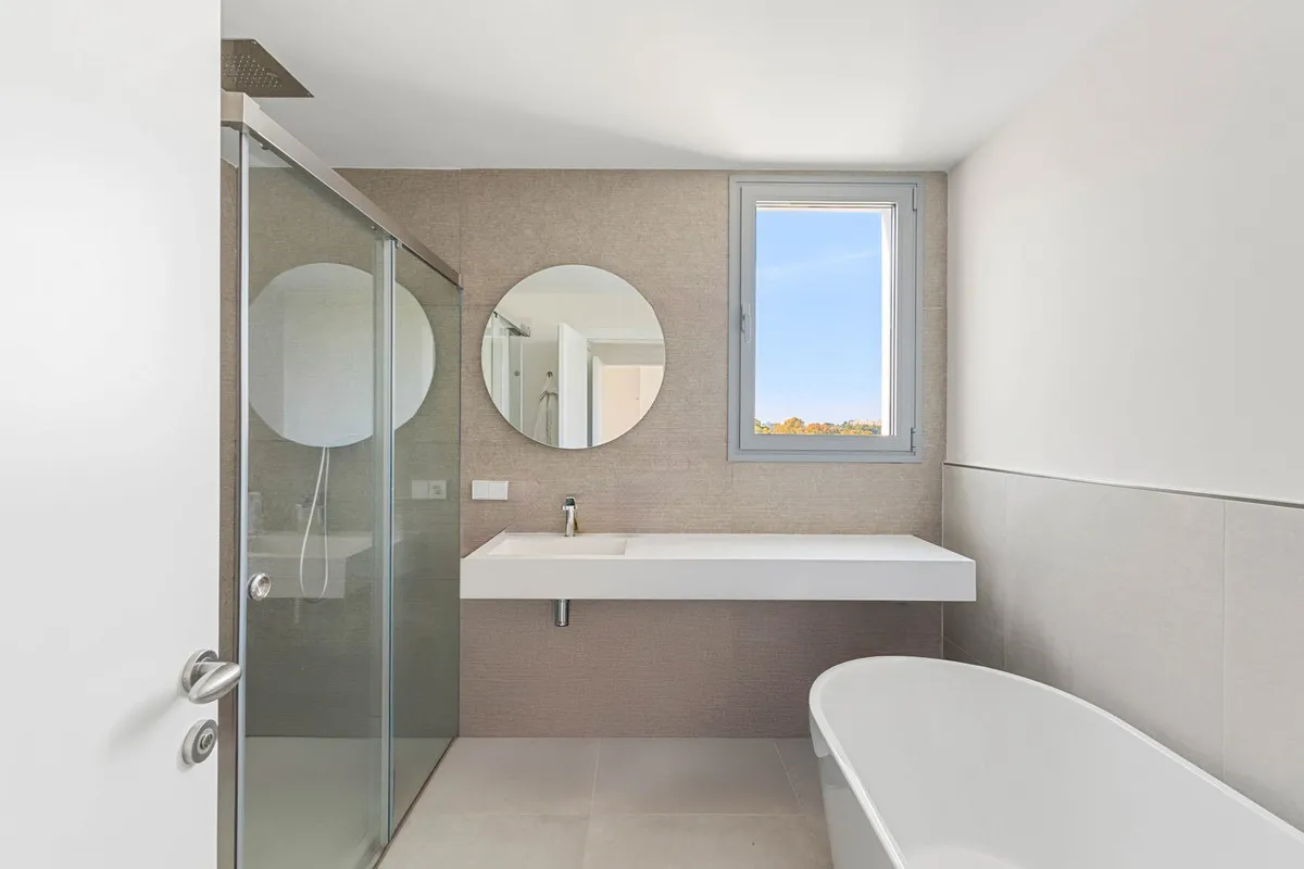 68f0c9e7-a26d-4a3e-bfbb-e5f643be6918